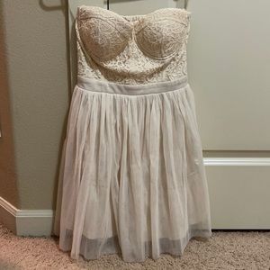 miss avenue beige dress